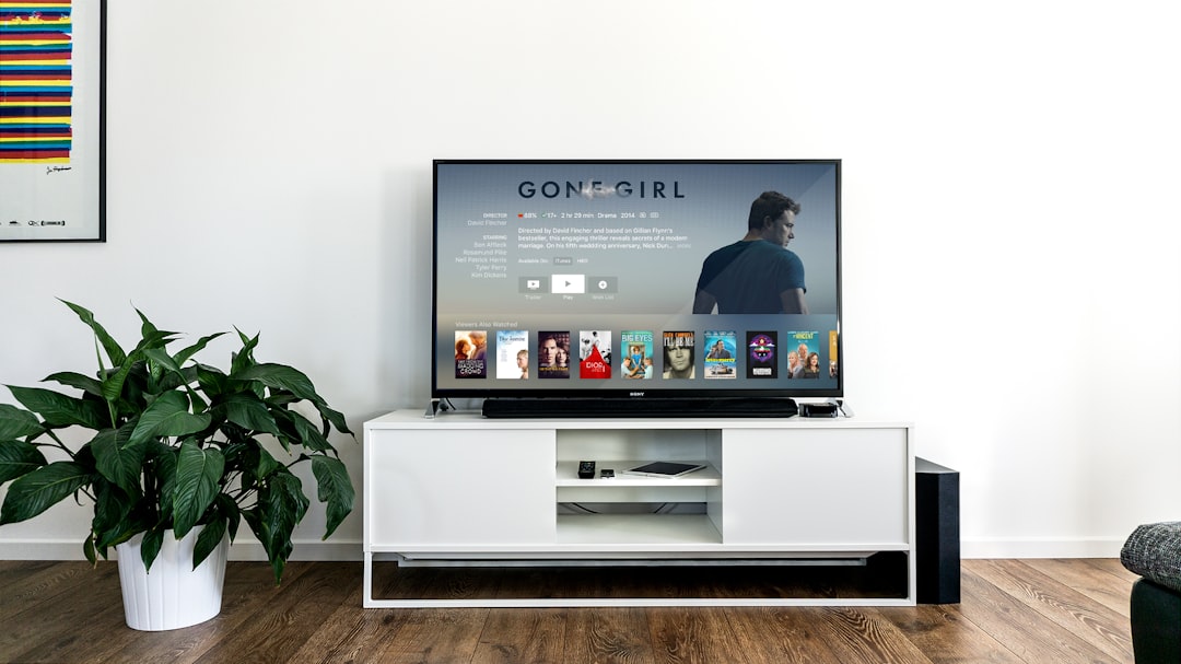 flat-screen-tv-ngmtse5r9ei